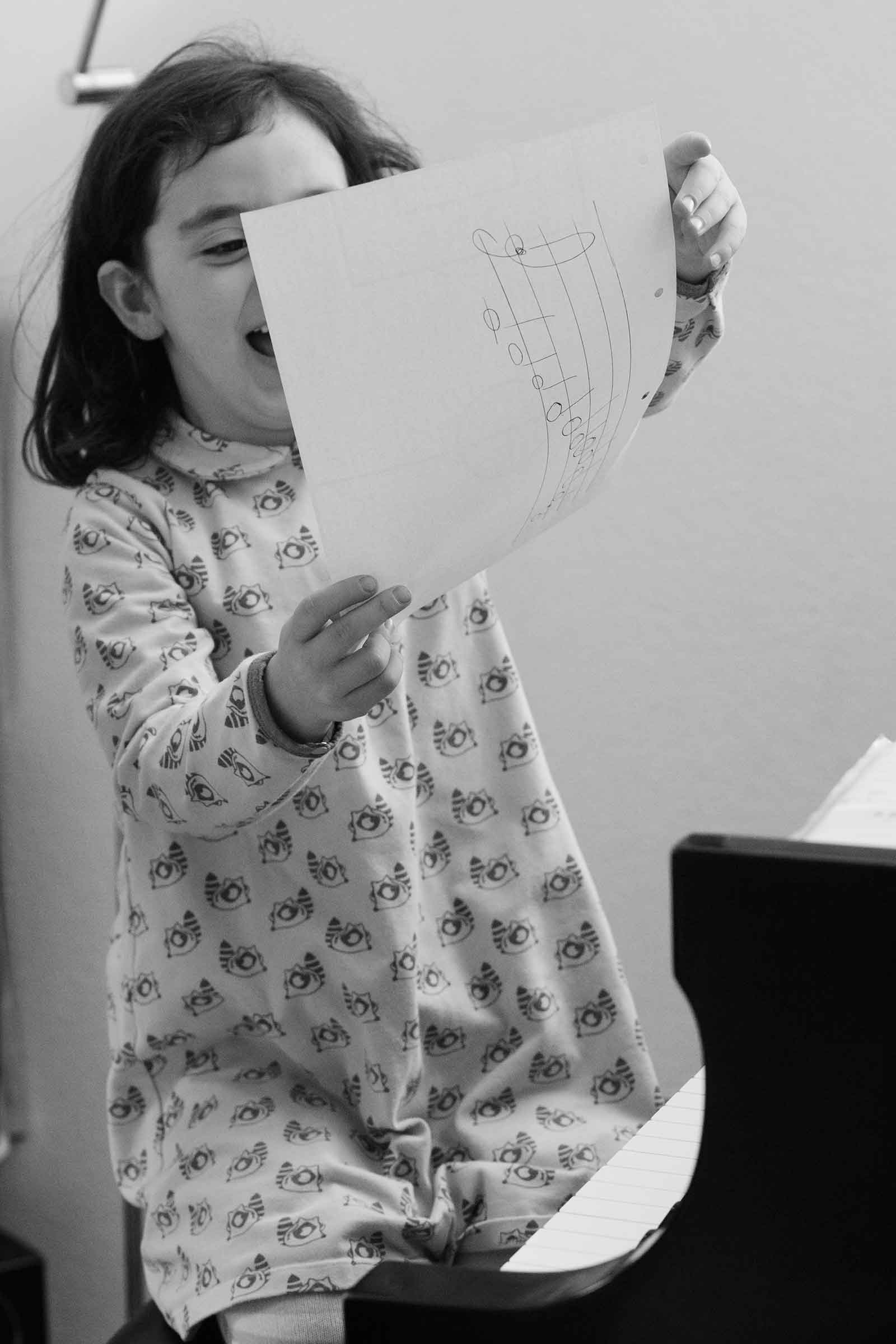 Eva teaching a child student