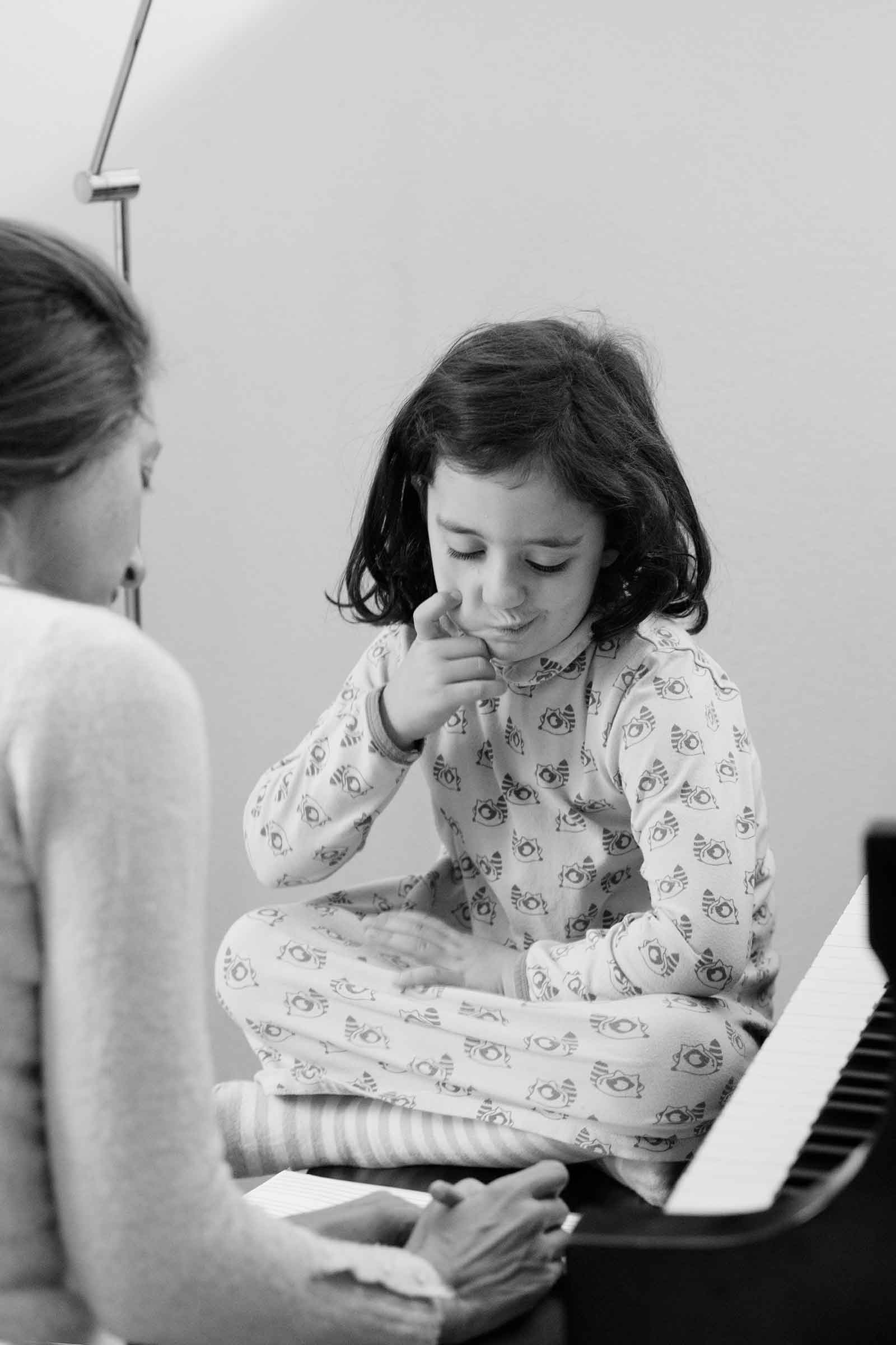 Eva teaching a child student